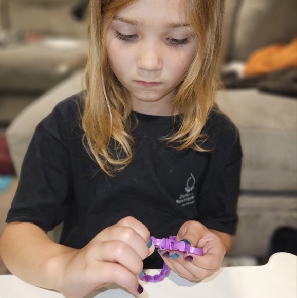 9yr old Zofia's handmade bracelets - Picture 3 of 16